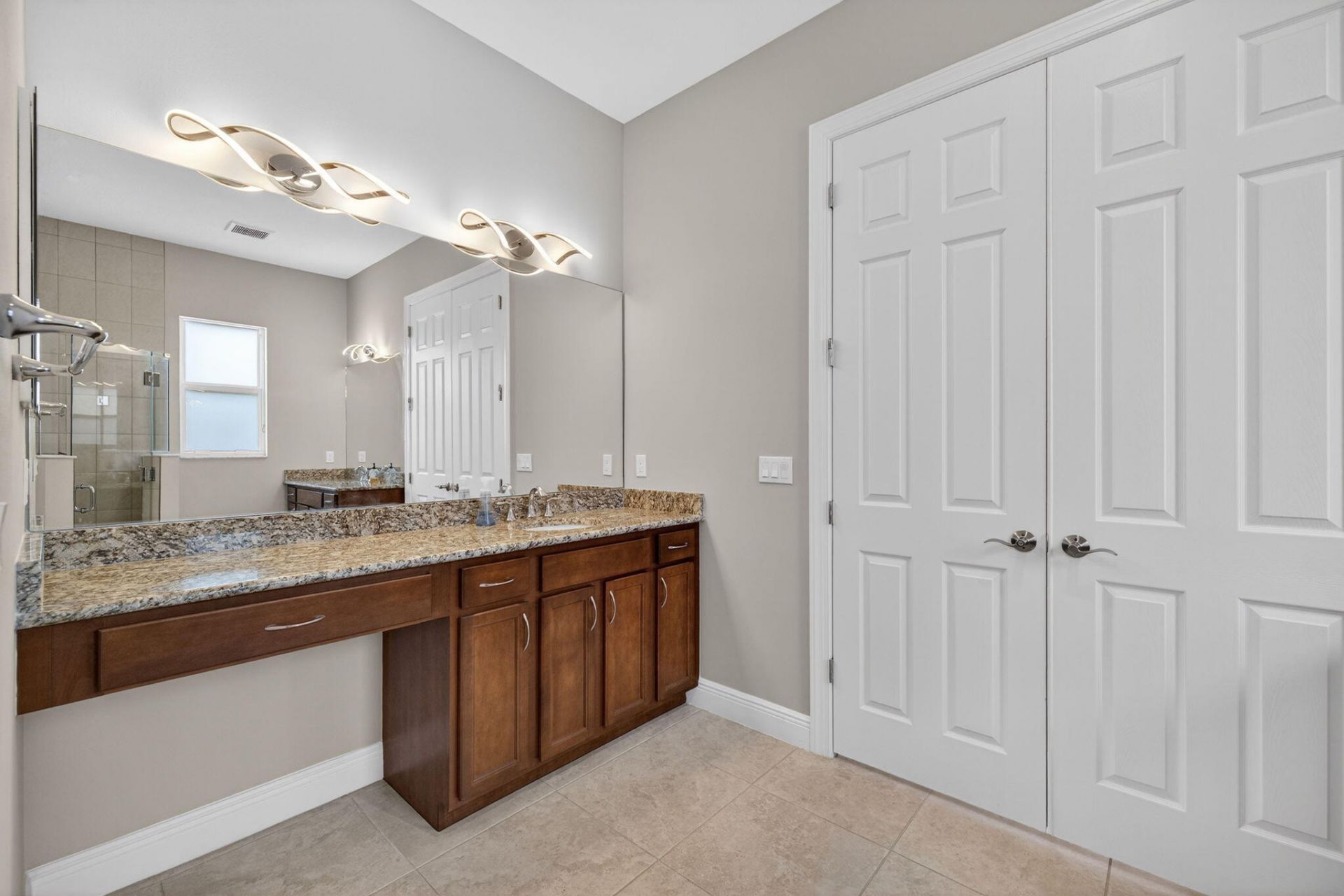 9318 SW Miracoli Way, Port Saint Lucie, FL 34987 Photo