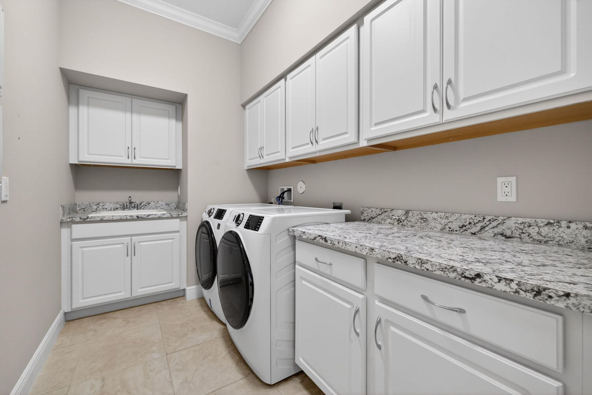 9318 SW Miracoli Way, Port Saint Lucie, FL 34987 Photo