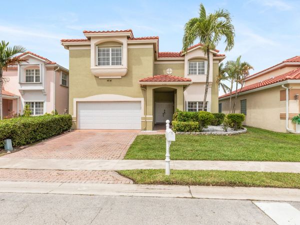 7597 NW 25th Street, Margate, FL 33063