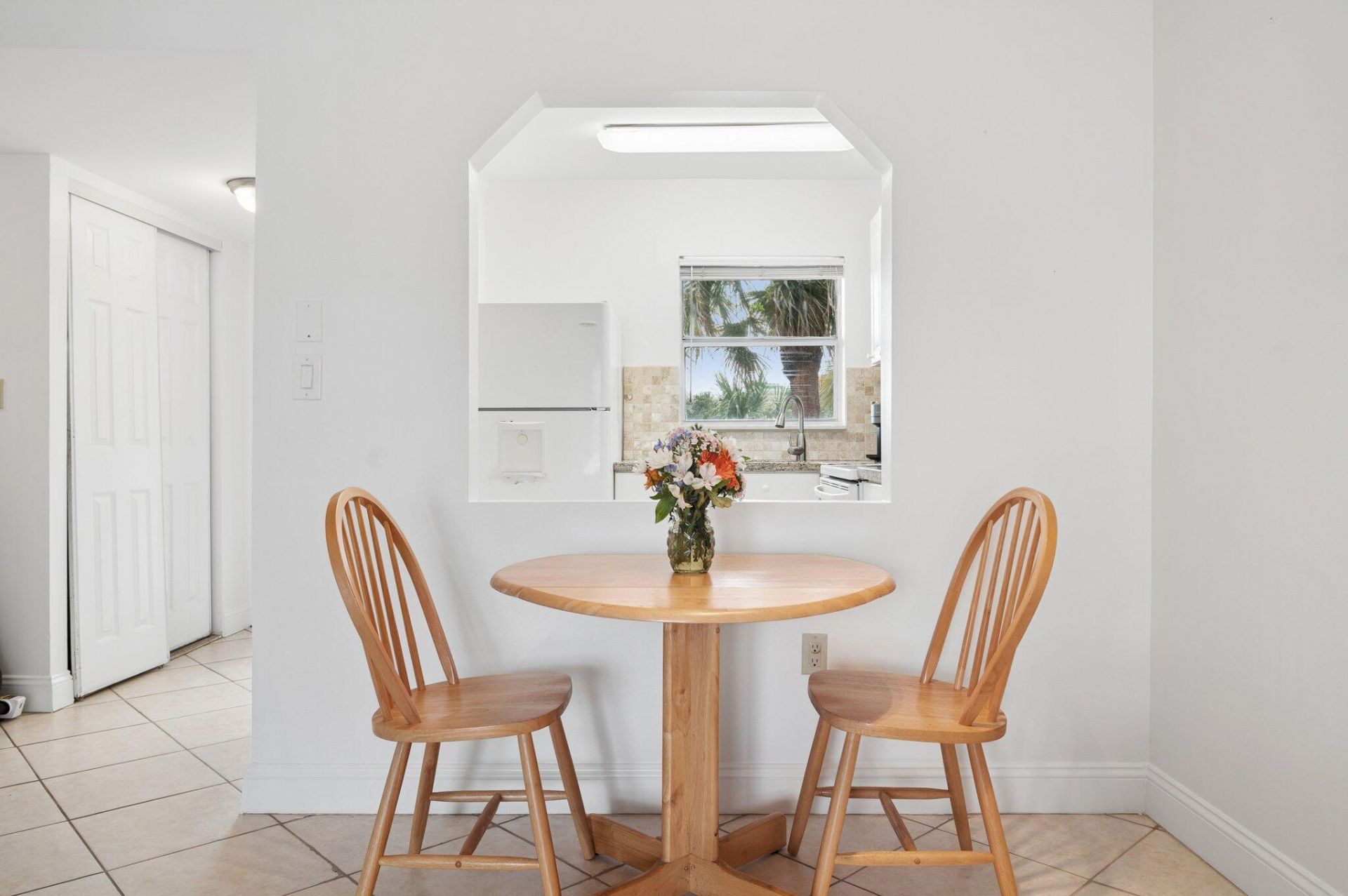 8305 Sunrise Lakes Boulevard, Unit 308, Sunrise, FL 33322 Photo