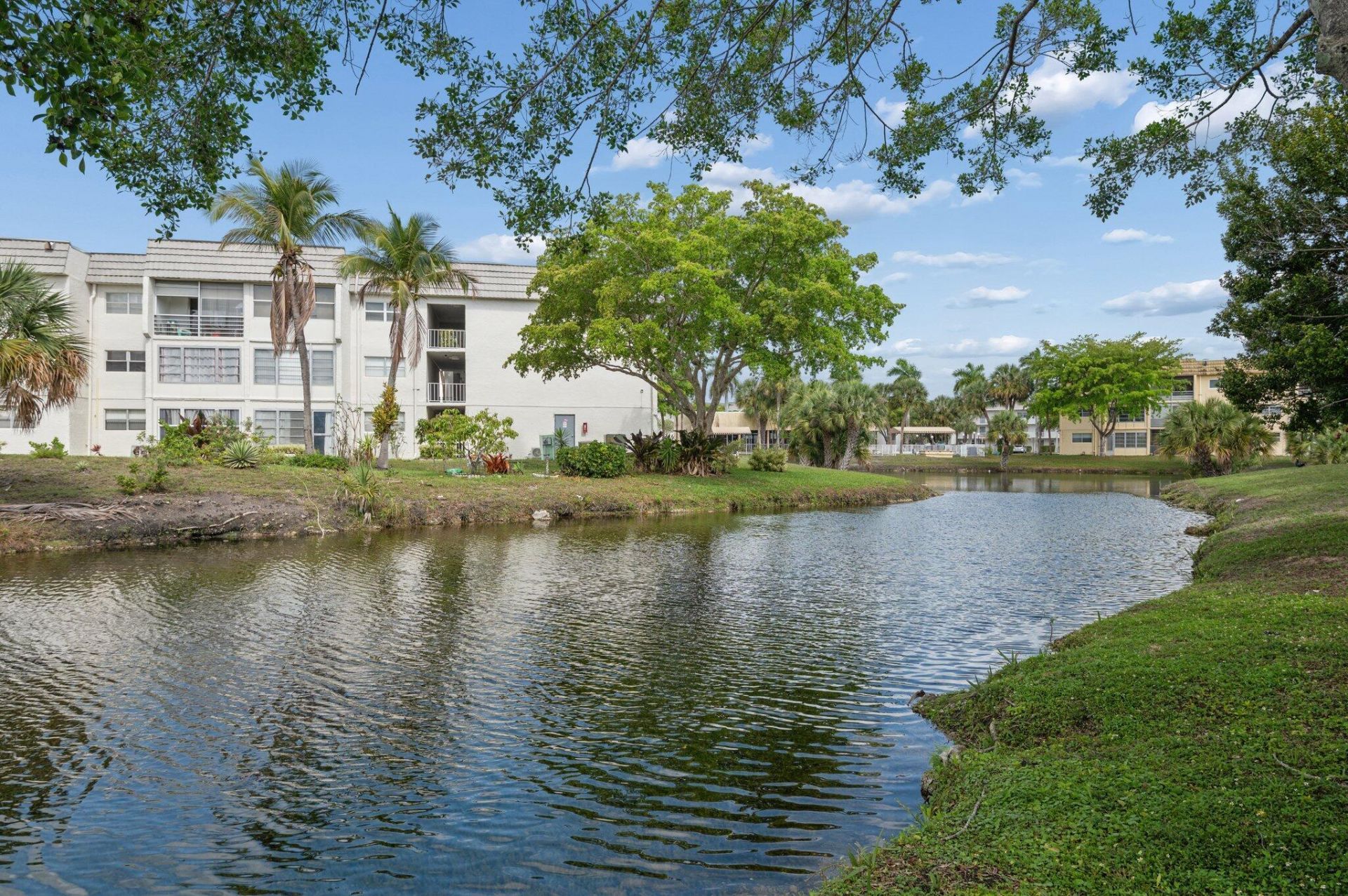 8305 Sunrise Lakes Boulevard, Unit 308, Sunrise, FL 33322 Photo