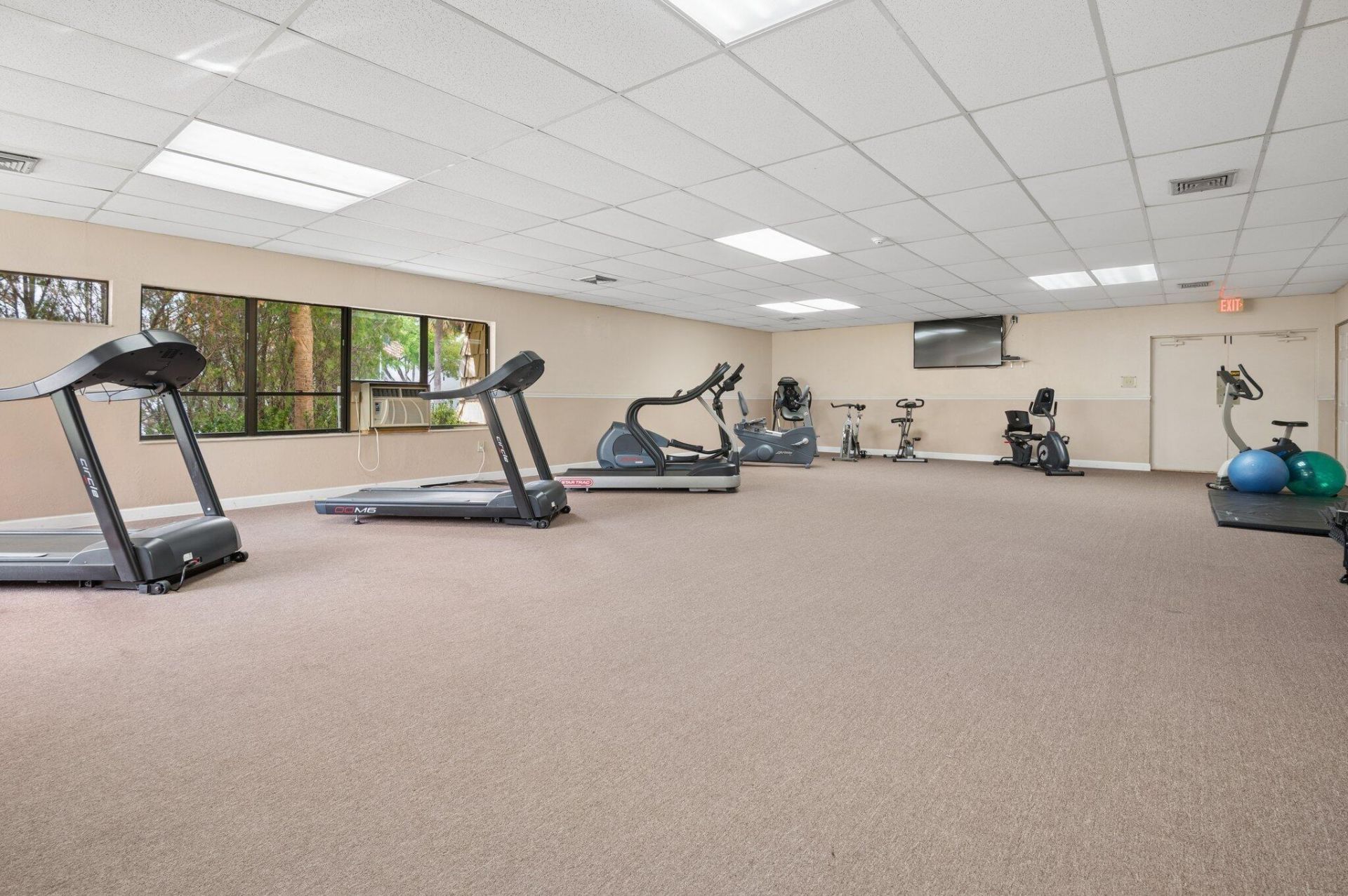 8305 Sunrise Lakes Boulevard, Unit 308, Sunrise, FL 33322 Photo