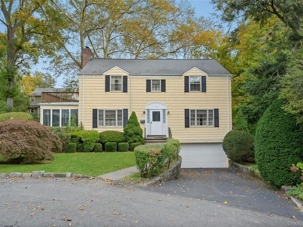 11 Beverly Place, Larchmont, NY 10538