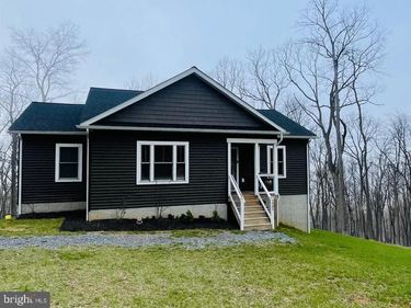 1982 HIGH TOP, LINDEN, VA 22642