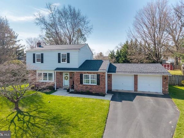 1900 DAVIS DRIVE, EAGLEVILLE, PA 19403