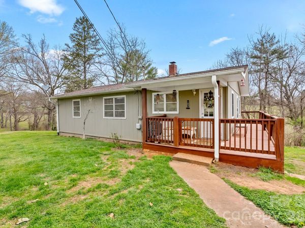 103 Bidwell Street, Franklin, NC 28734