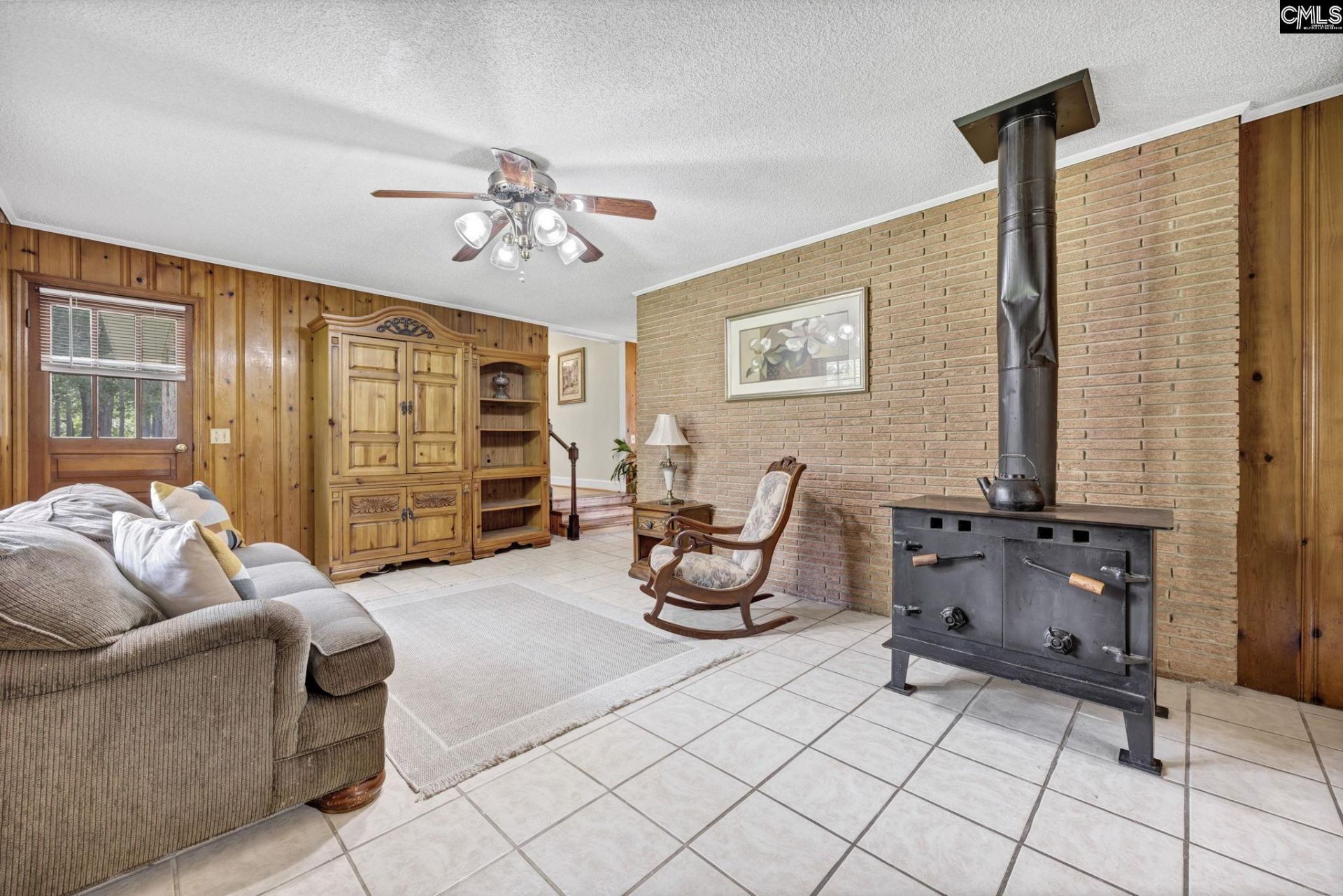 159 Rogers Road  Photo 10