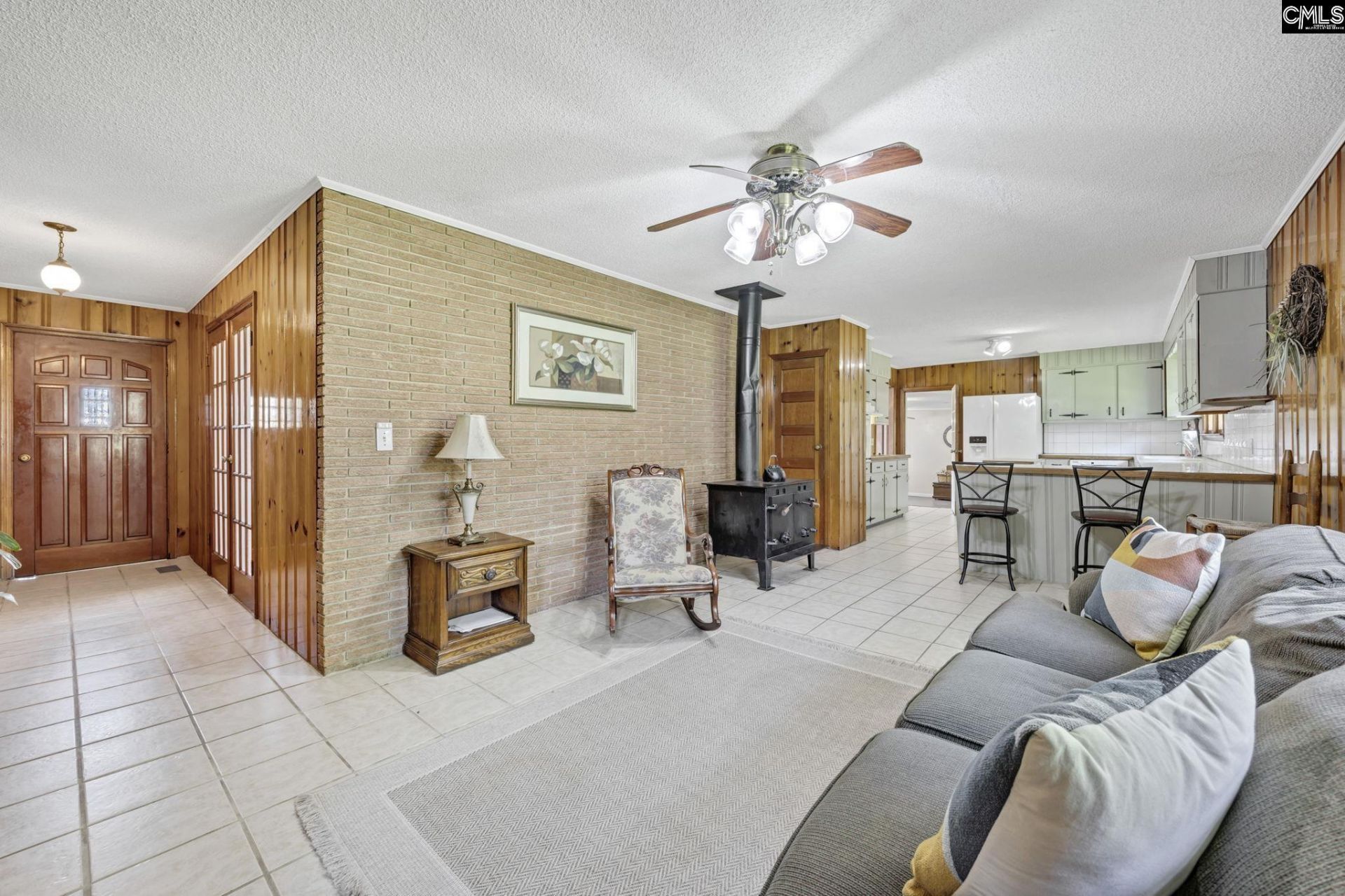 159 Rogers Road  Photo 9