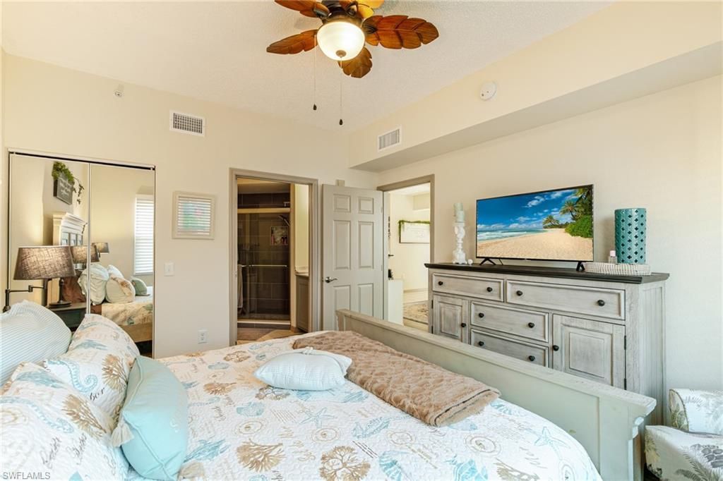 15585 Ocean Walk Cir, Unit 216, Fort Myers, FL 33908 Photo