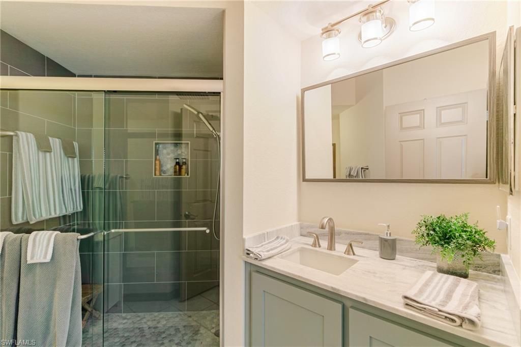 15585 Ocean Walk Cir, Unit 216, Fort Myers, FL 33908 Photo