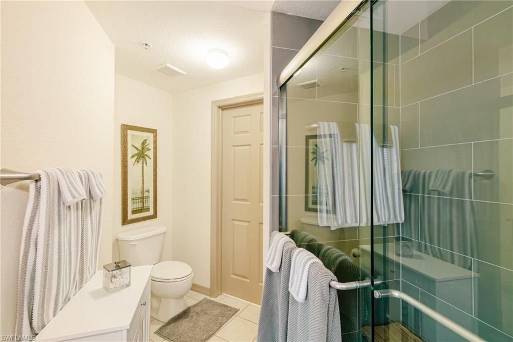15585 Ocean Walk Cir, Unit 216, Fort Myers, FL 33908 Photo