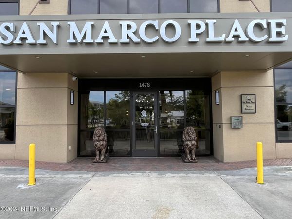 1478 RIVERPLACE Boulevard, Unit 1807, Jacksonville, FL 32207