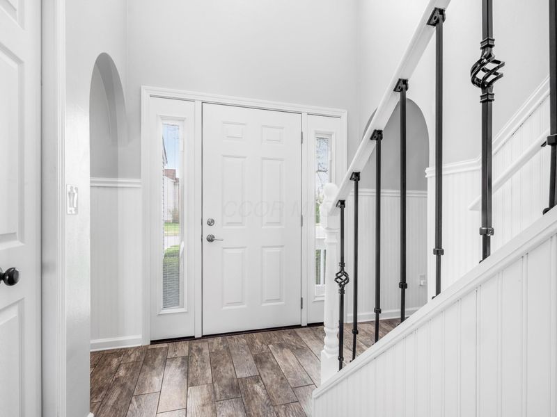 5777 Empire Mills Run, Canal Winchester, OH 43110 Photo 2