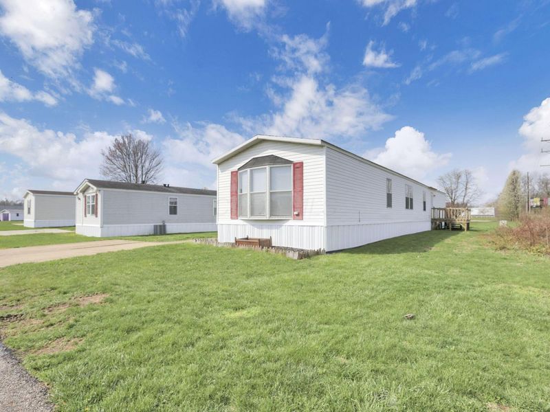 1100 Thornwood Drive SW, Unit Lot 51, Heath, OH 43056 Photo 4