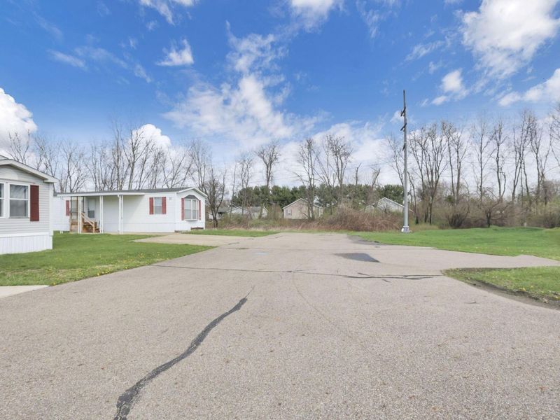 1100 Thornwood Drive SW, Unit Lot 51, Heath, OH 43056 Photo 6
