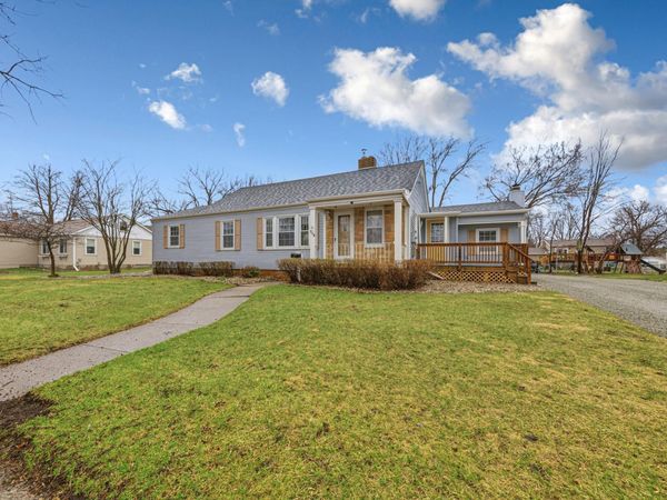 718 3rd Street SW, Waseca, MN 56093