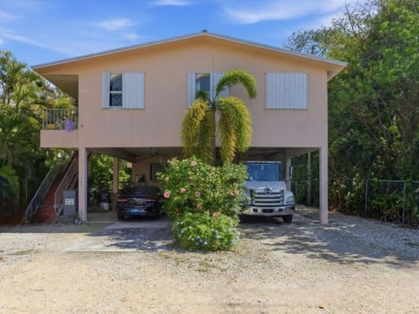 181 Dove Lake Drive, Tavernier, FL 33070