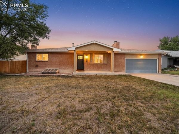 911 Candytuft Boulevard, Pueblo, CO 81001