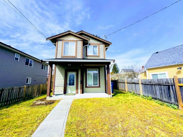 144 Victoria Rd , Nanaimo, BC V9R 4P5