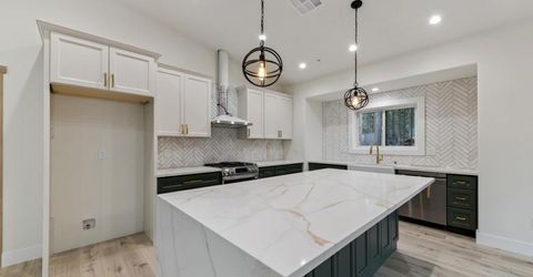 1040 Cellador Road, South Lake Tahoe, CA 96150 Photo