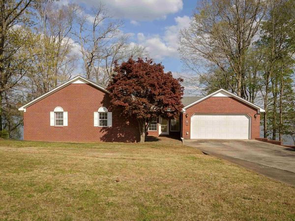 620 Point Rd, Muscle Shoals, AL