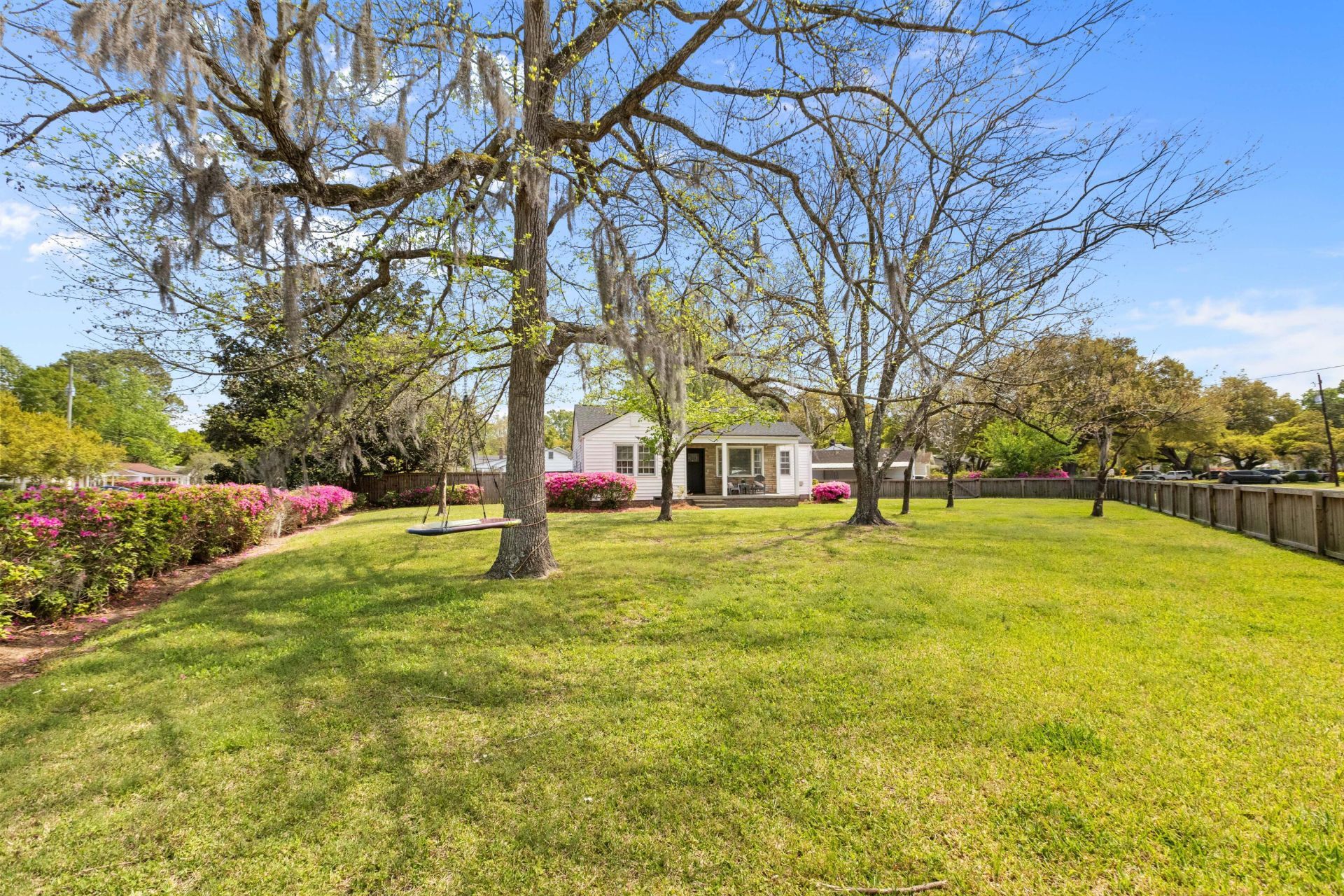 5252 Braddock Avenue Photo 46