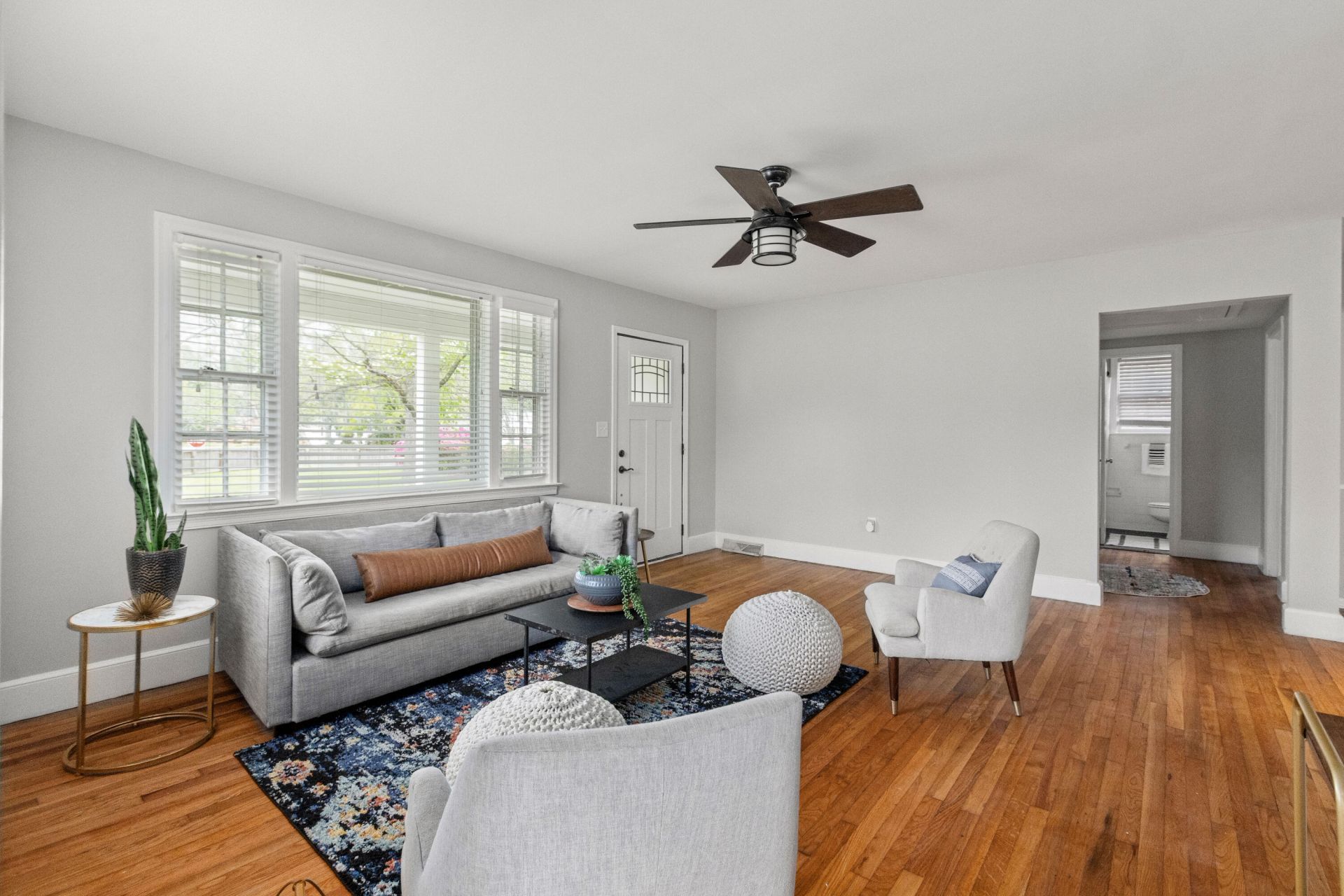 5252 Braddock Avenue Photo 9