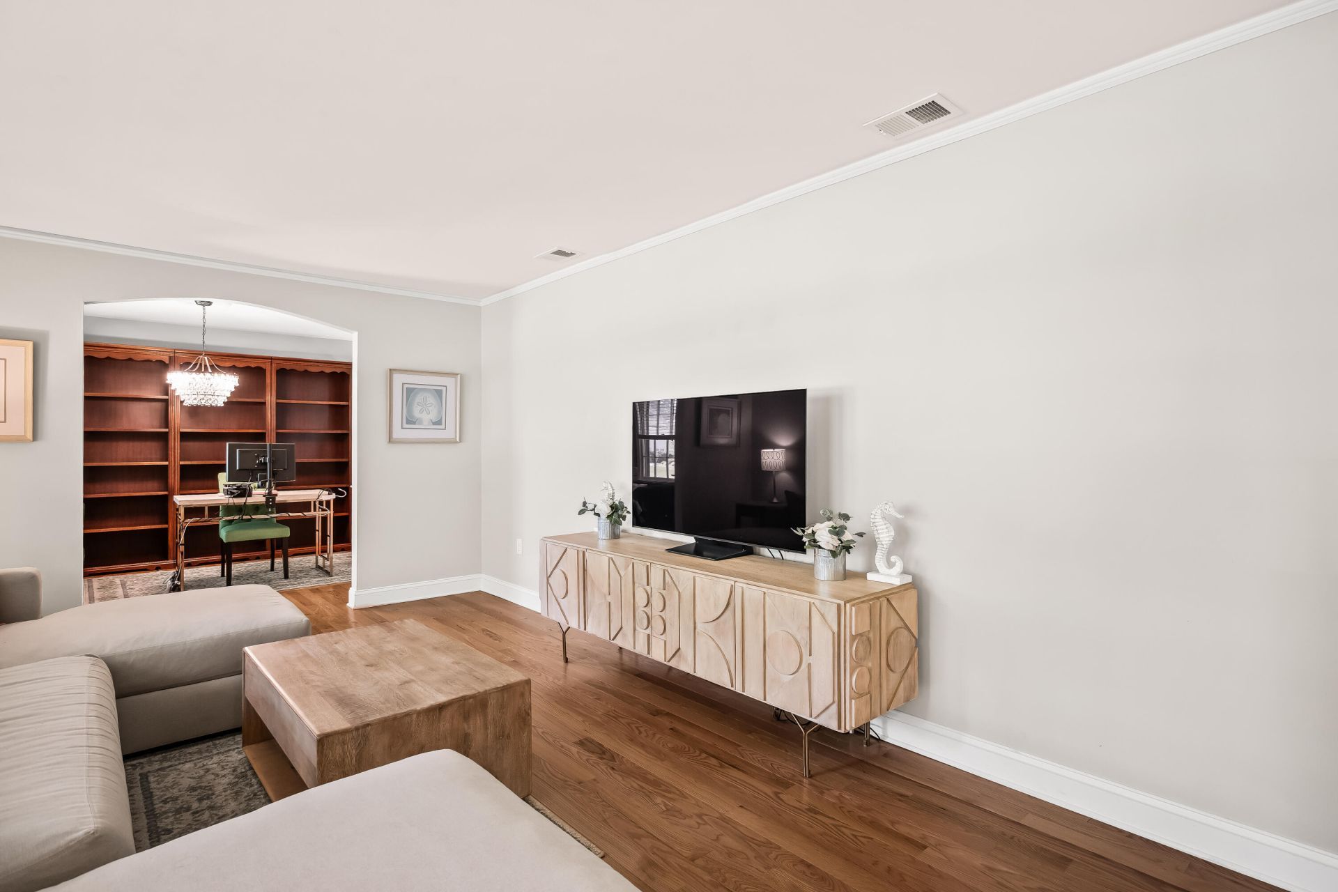 971 Carmel Drive Photo 10