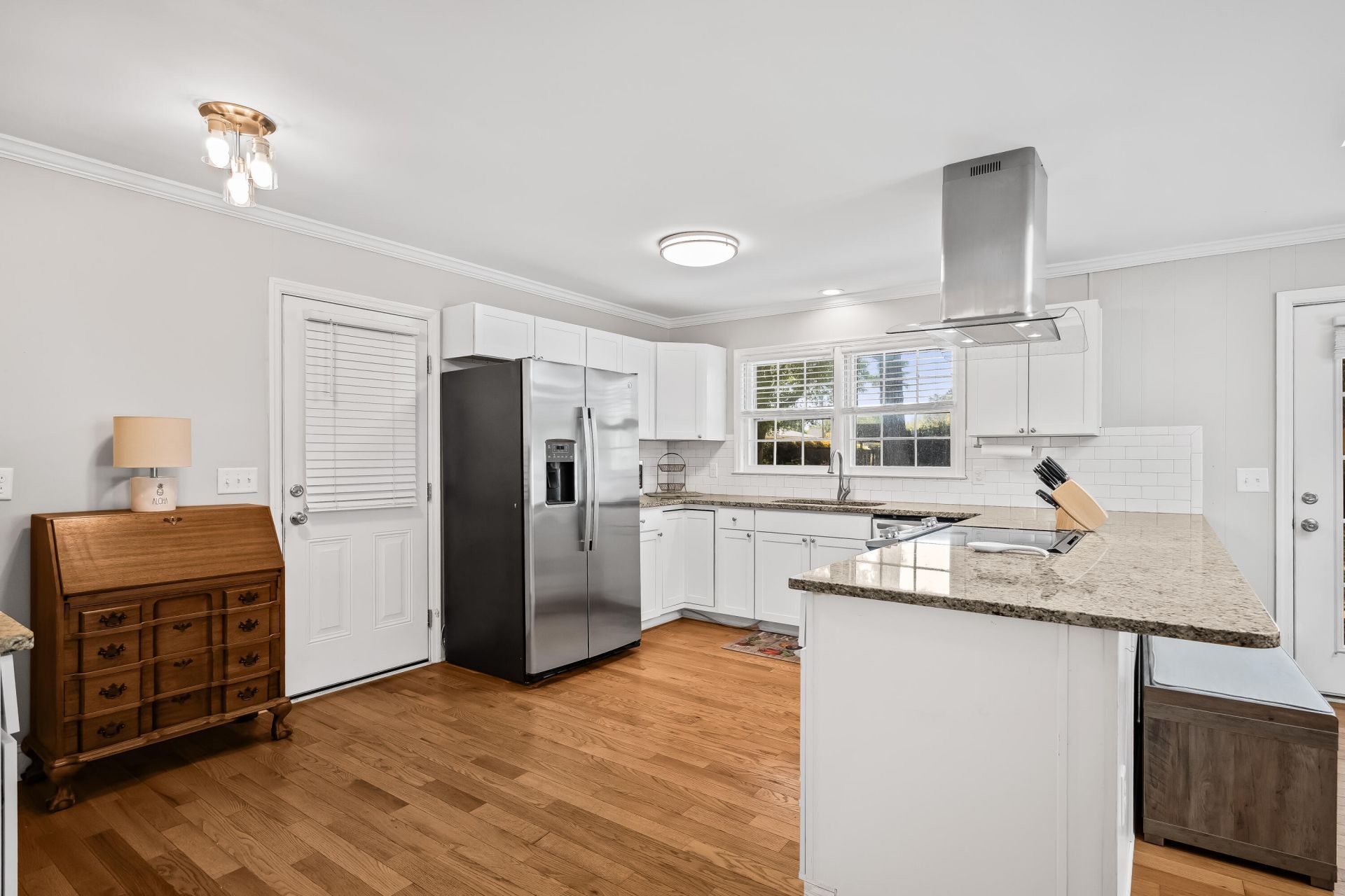 971 Carmel Drive Photo 13