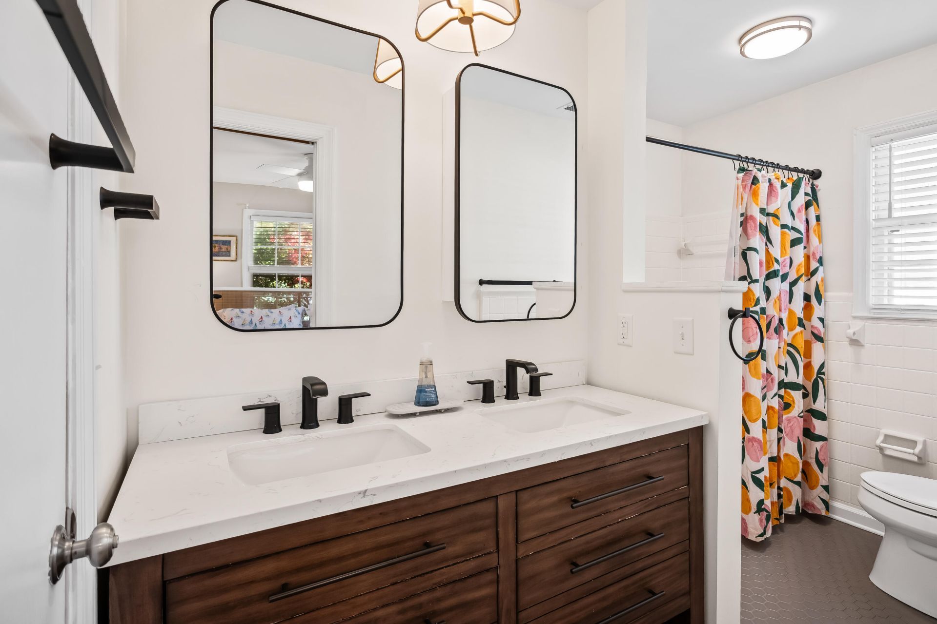 971 Carmel Drive Photo 5