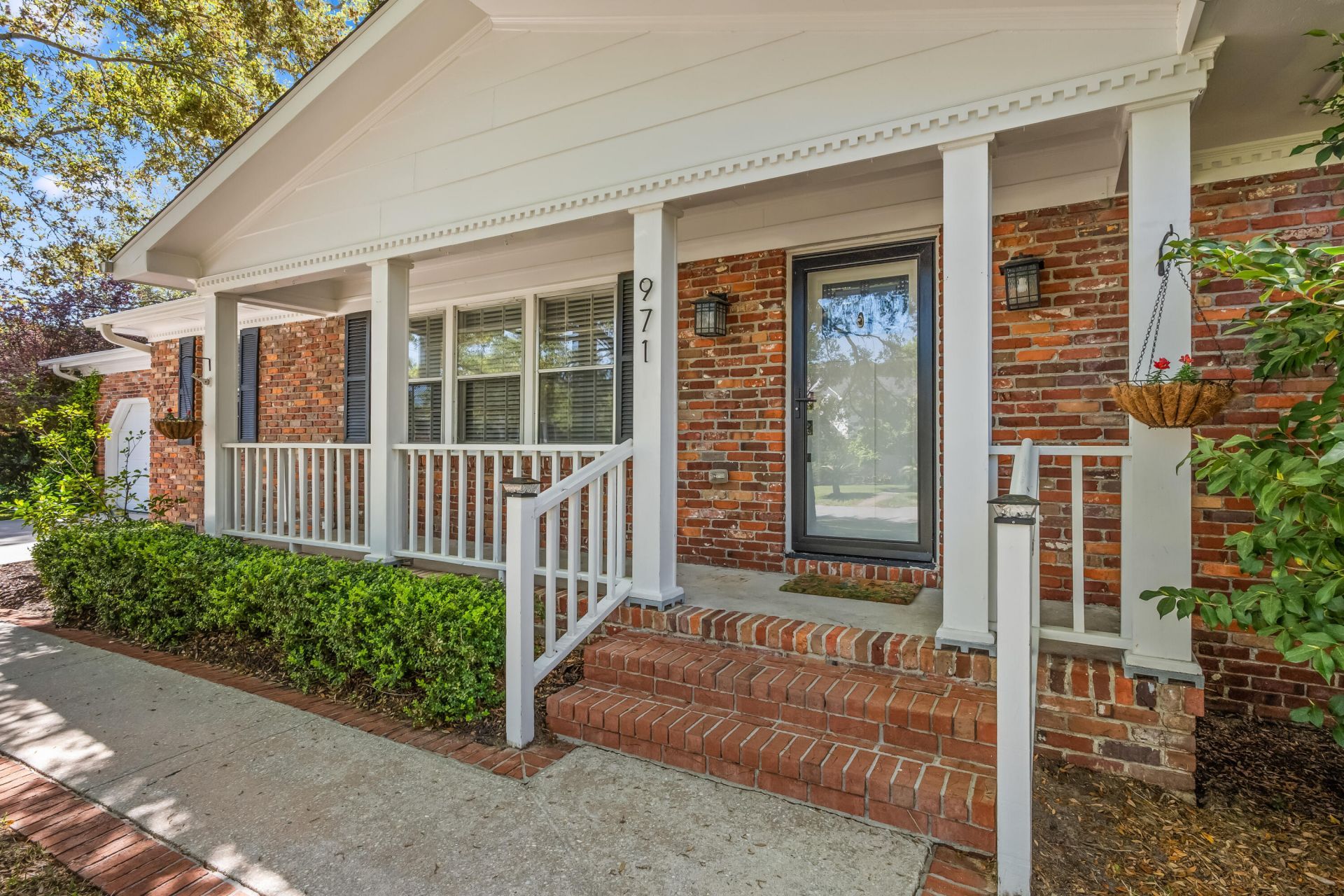 971 Carmel Drive Photo 7