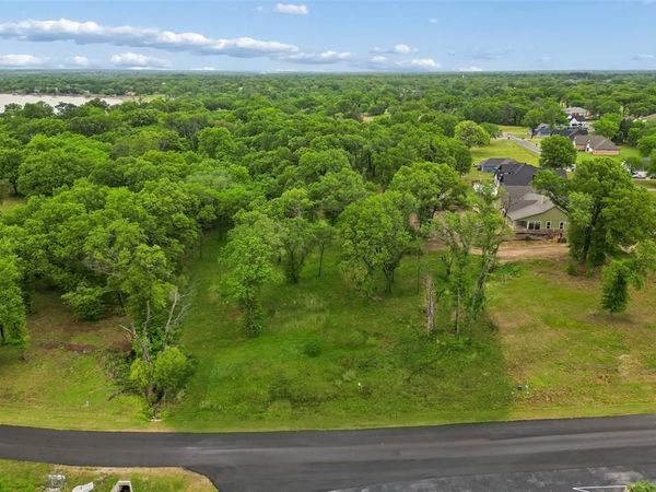 1593 Shoreline Drive, Mabank, TX 75143
