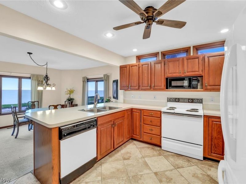 4502 Edgewater Drive, Sheffield Lake, OH 44054 Photo 13