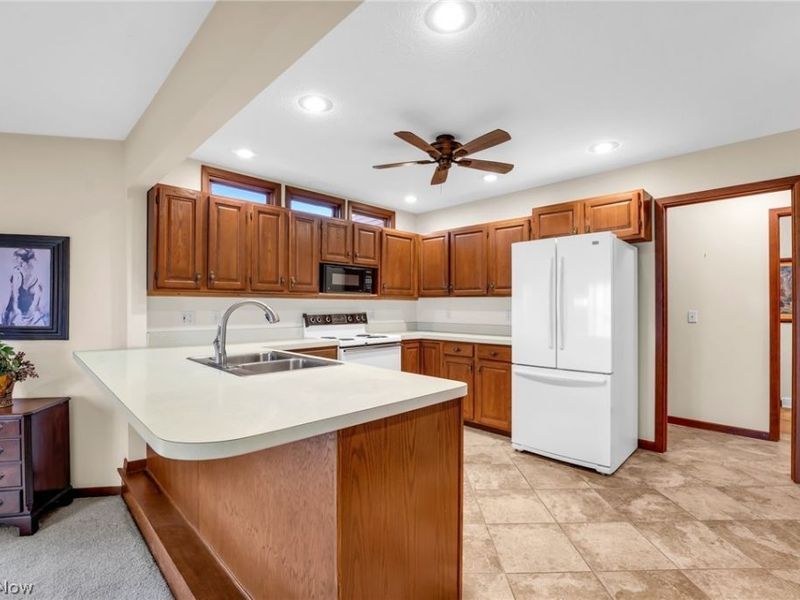 4502 Edgewater Drive, Sheffield Lake, OH 44054 Photo 16