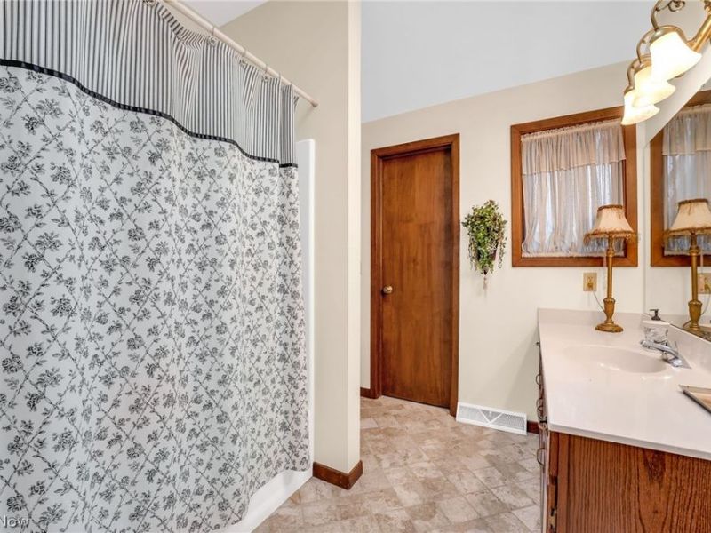 4502 Edgewater Drive, Sheffield Lake, OH 44054 Photo 33