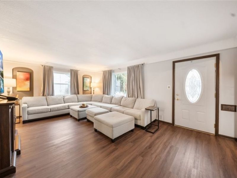 6220 Denison Boulevard, Parma Heights, OH 44130 Photo 2