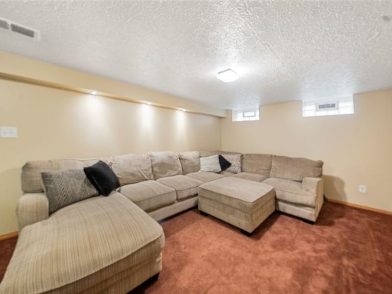 6220 Denison Boulevard, Parma Heights, OH 44130 Photo 30