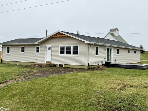 2184 Neola Avenue, Jefferson, IA 50129