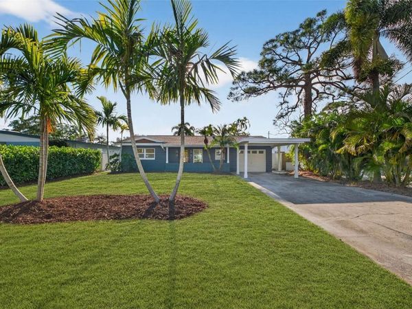 4790 VENETIAN BOULEVARD NE, ST PETERSBURG, FL 33703