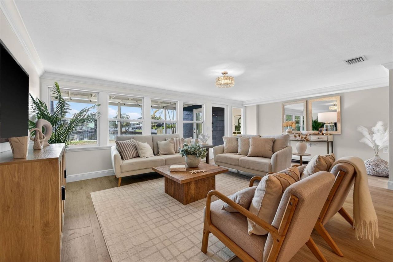 4790 Venetian Boulevard Ne, Saint Petersburg, FL 33703 Photo