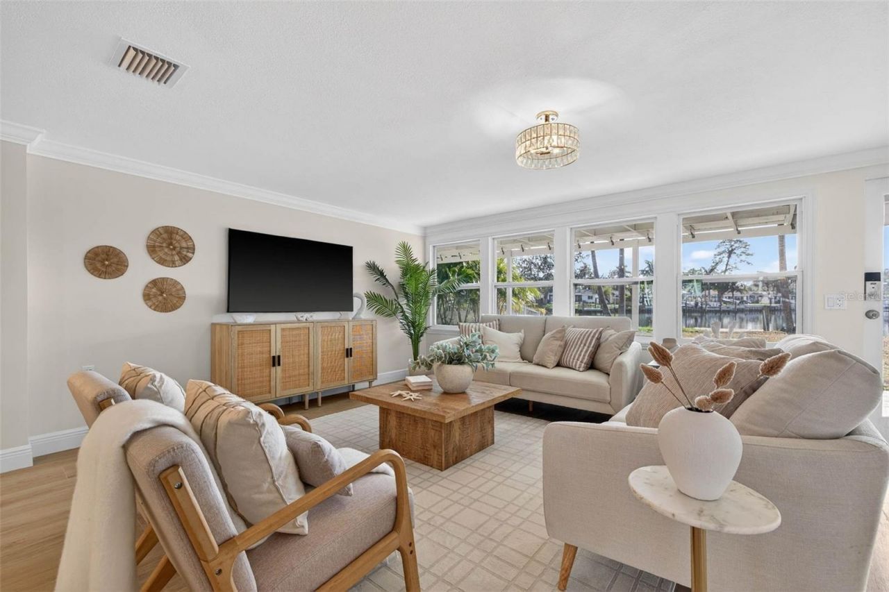 4790 Venetian Boulevard Ne, Saint Petersburg, FL 33703 Photo