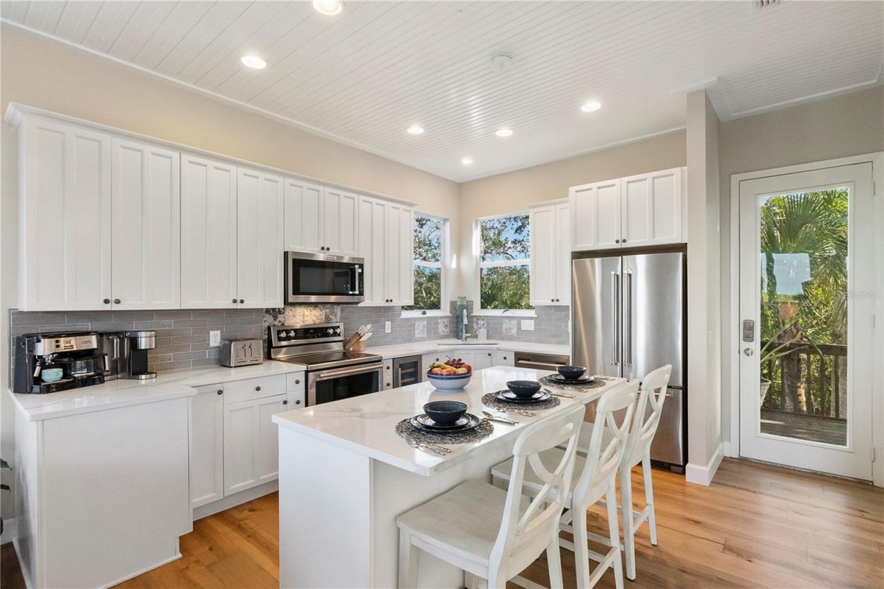 7325 Holly Road, Terra Ceia, FL 34250 Photo