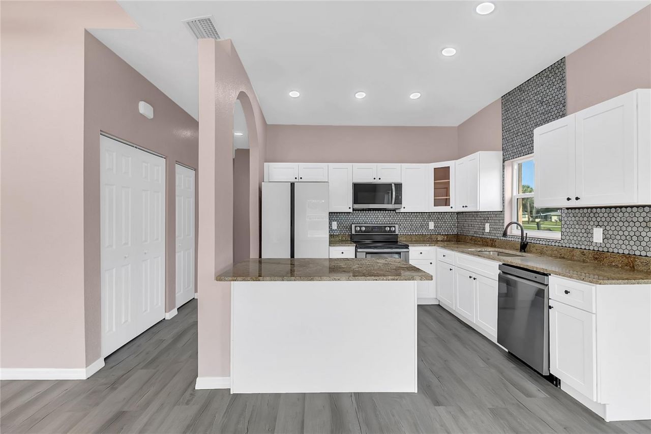 707 Hamilton Street , New Smyrna Beach, FL 32168 Photo