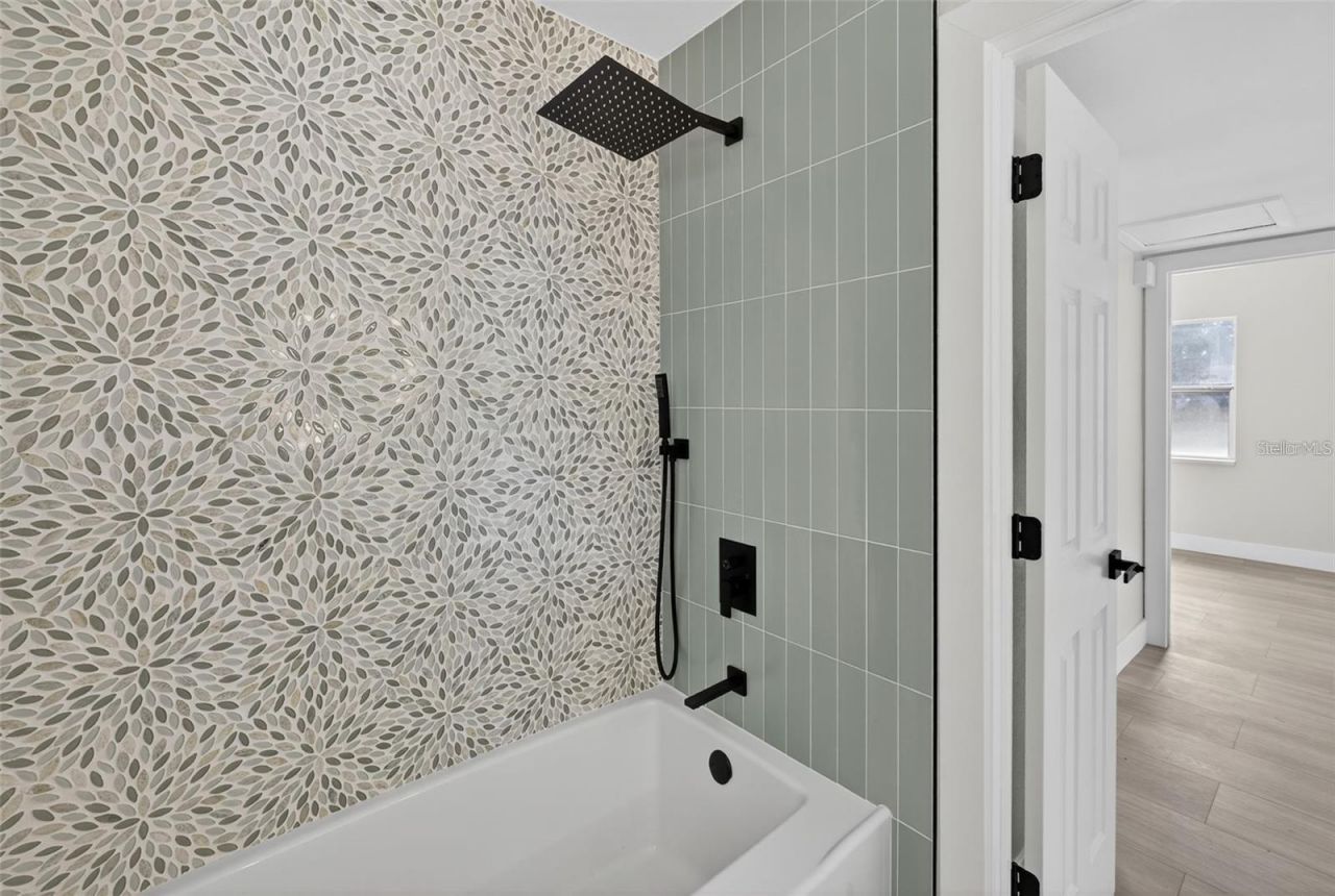 413 Country Club Drive, Oldsmar, FL 34677 Photo