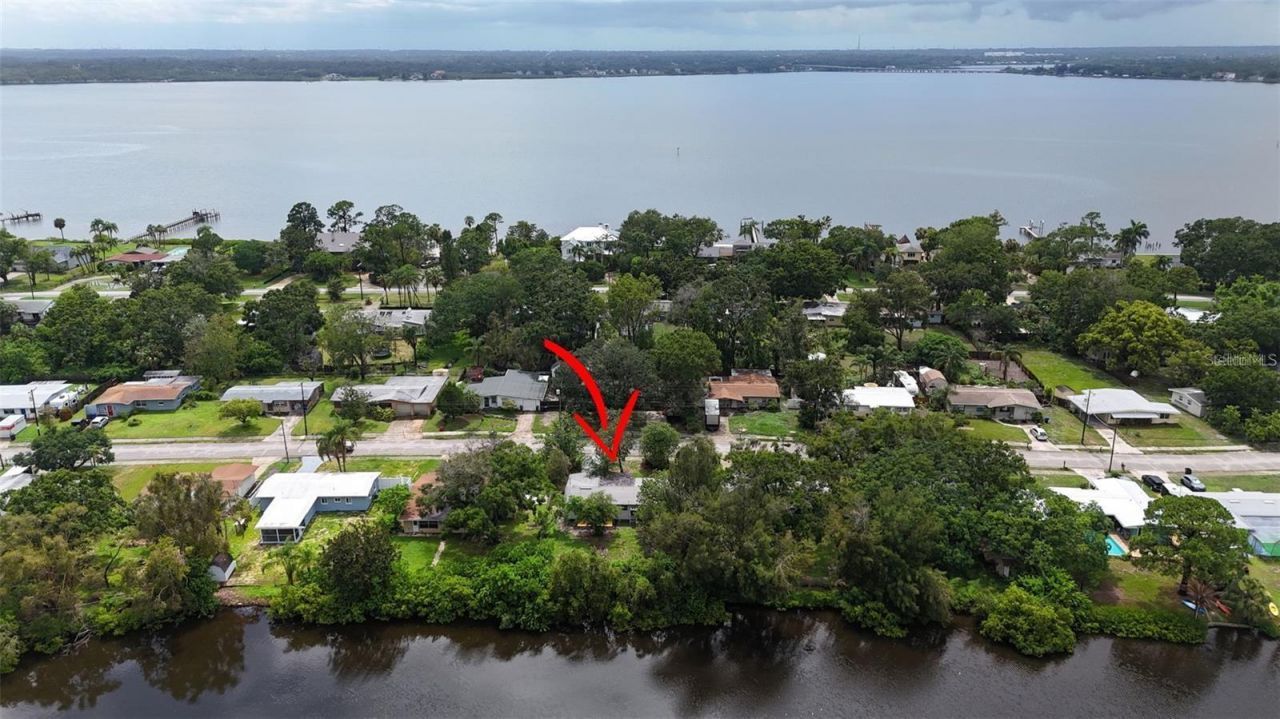 413 Country Club Drive, Oldsmar, FL 34677 Photo