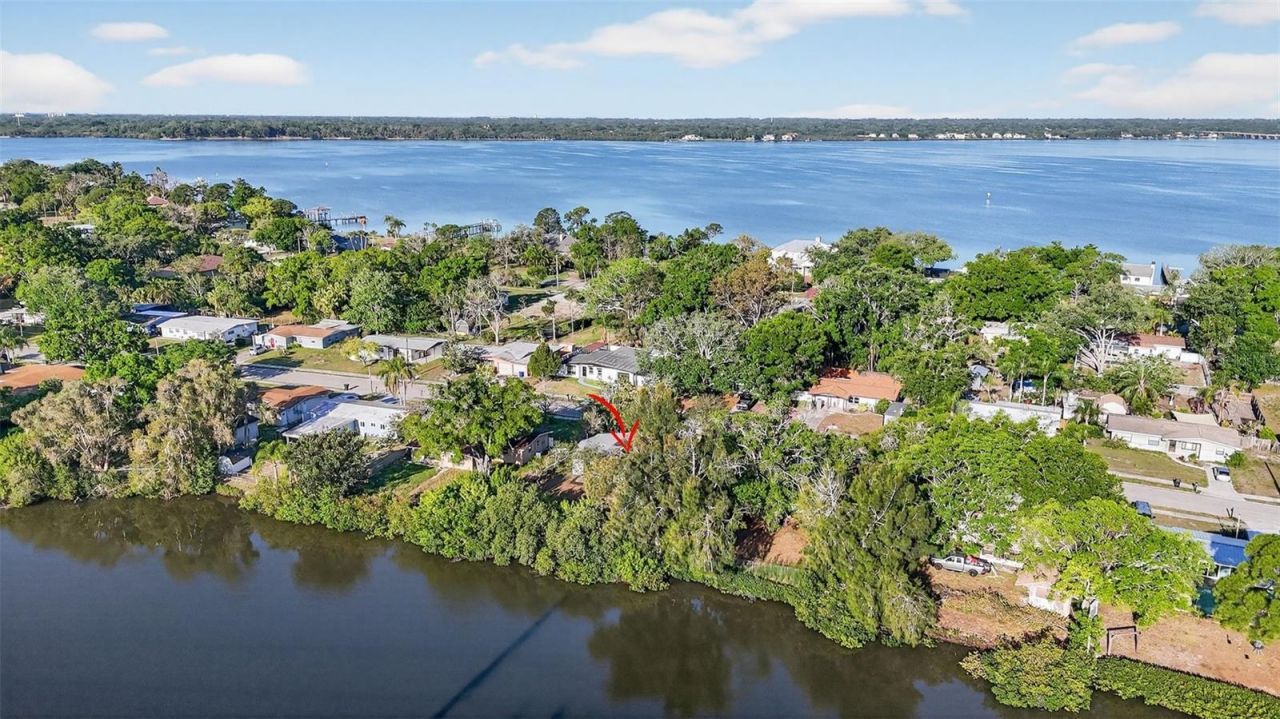 413 Country Club Drive, Oldsmar, FL 34677 Photo