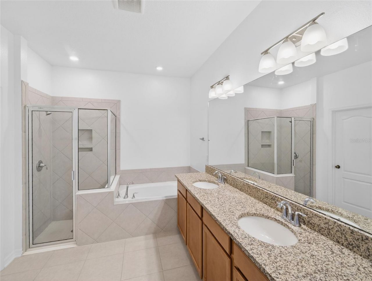 2556 Leyland Cypress Lane, Sanford, FL 32773 Photo