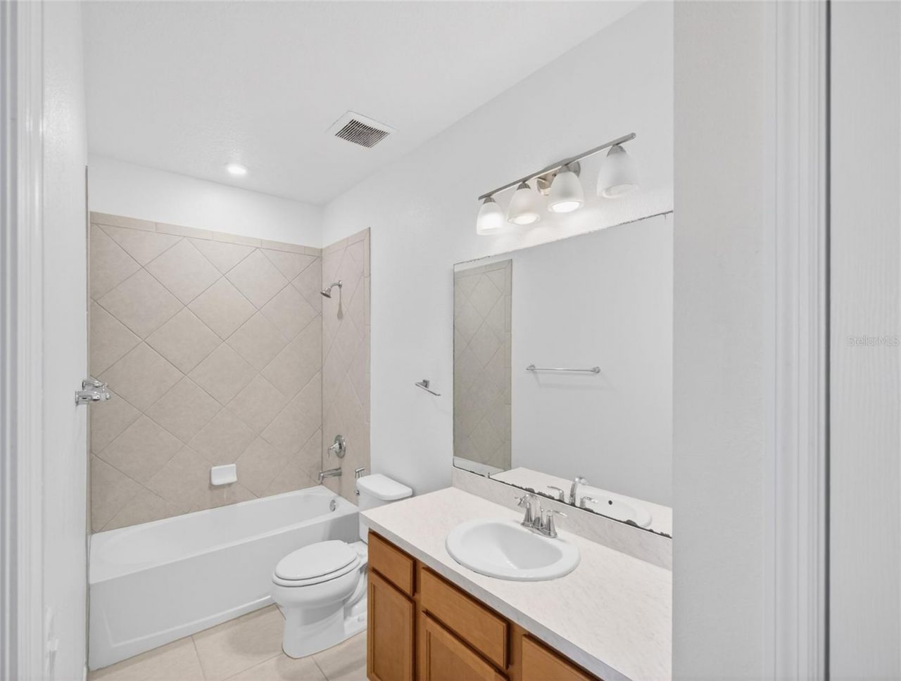 2556 Leyland Cypress Lane , Sanford, FL 32773 Photo