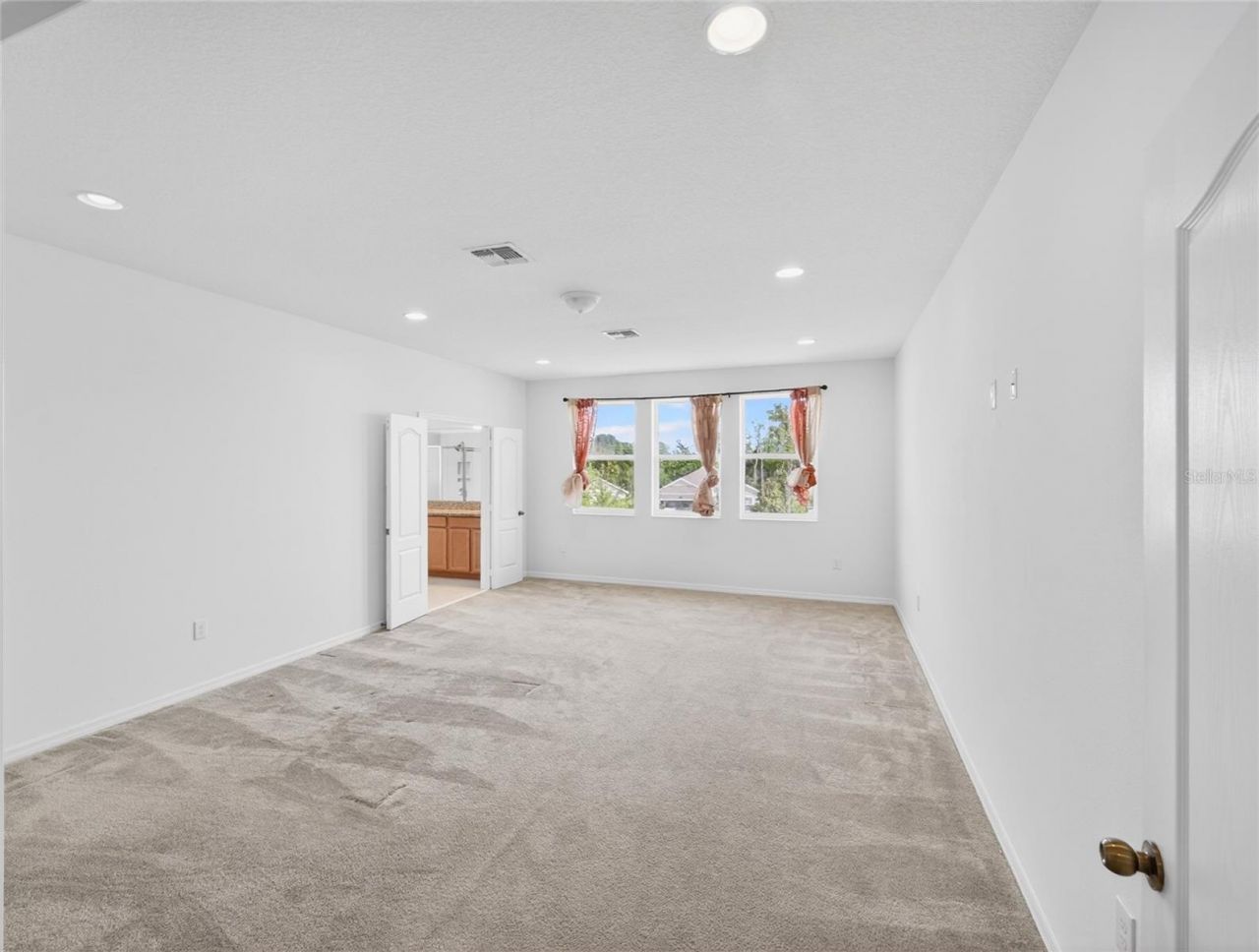 2556 Leyland Cypress Lane, Sanford, FL 32773 Photo