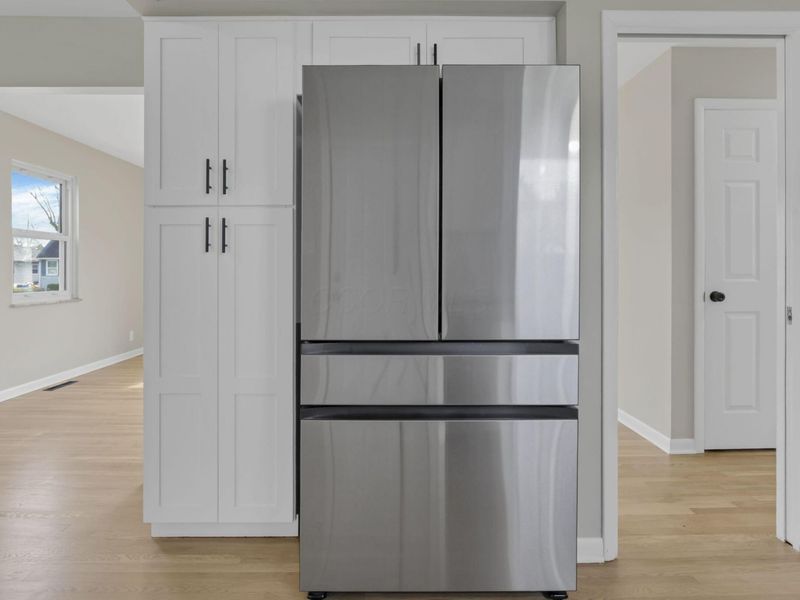 389 Deerfield Road, Columbus, OH 43228 Photo 11